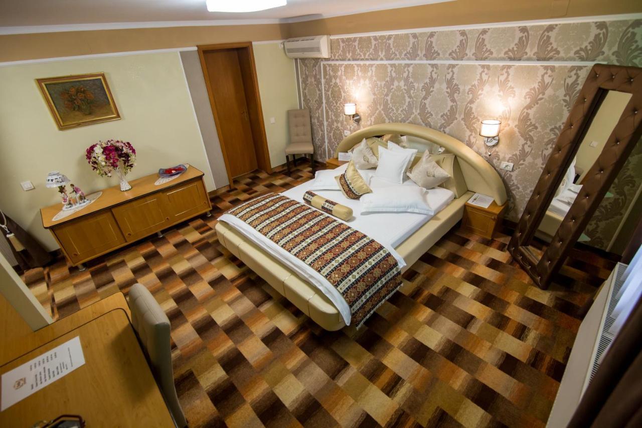 Pensiunea Sofia Timișoara Zewnętrze zdjęcie